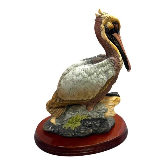 Royal Crown Ceramic Pelican Figurine On Wood Base 9" Desk Paperweight Large - Picture 5 of 7
